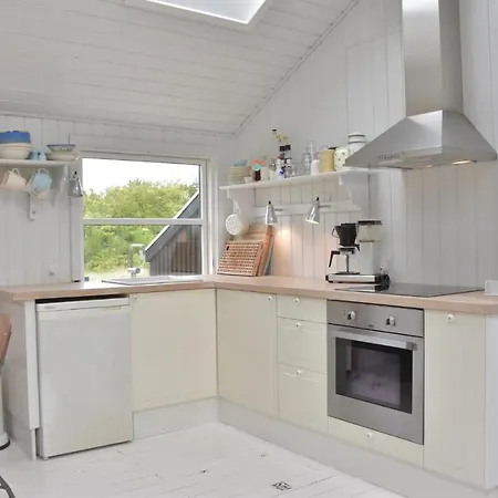 Two-bedroom Holiday In Ulfborg *